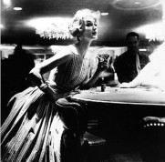 amazing-black-and-white-fashion-photography-by-lillian-bassman-in-the-1950s-6